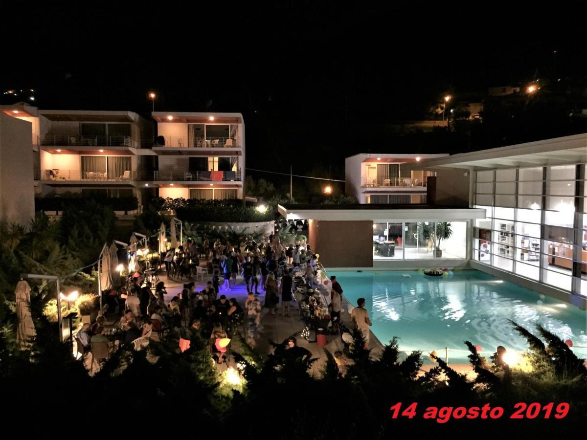 Sporting Club Resort Praia a Mare Kültér fotó